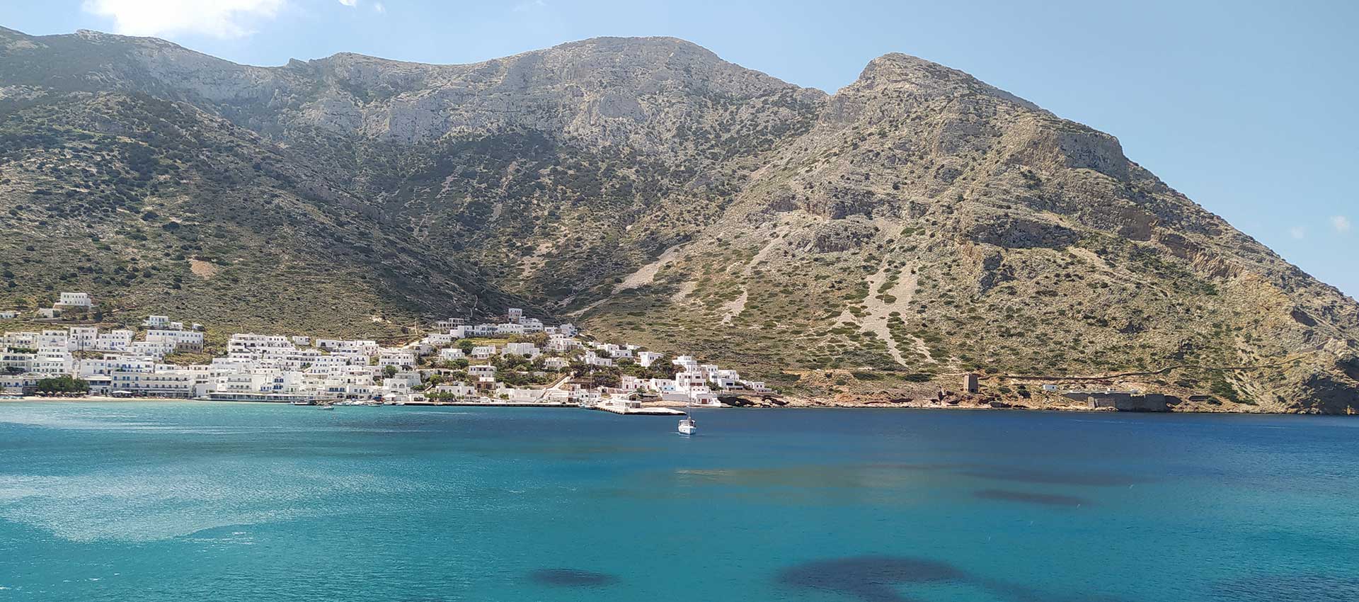 Ο οικισμός των Καμαρών στη Σίφνο