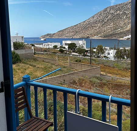 Chambre triple avec vue sur la mer